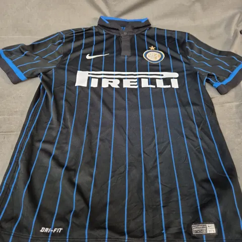 NIKE INTER MILAN FOOTBALL SHIRT – SIZE M 