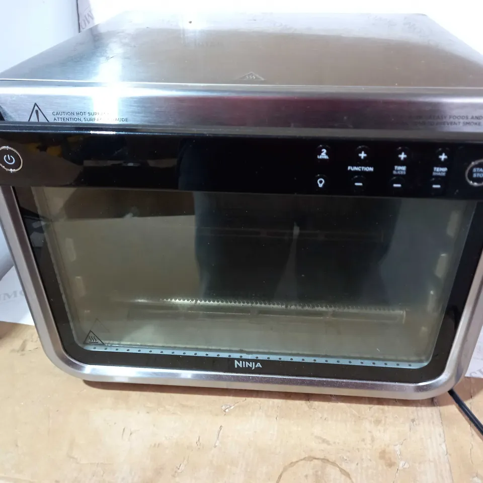 NINJA FOODI COUNTERTOP MULTIFUNCTION OVEN