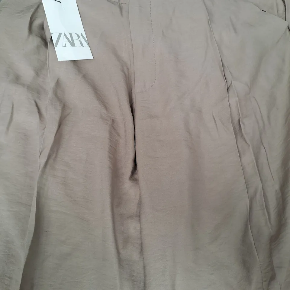 ZARA PANTS IN TAUPE SIZE LARGE