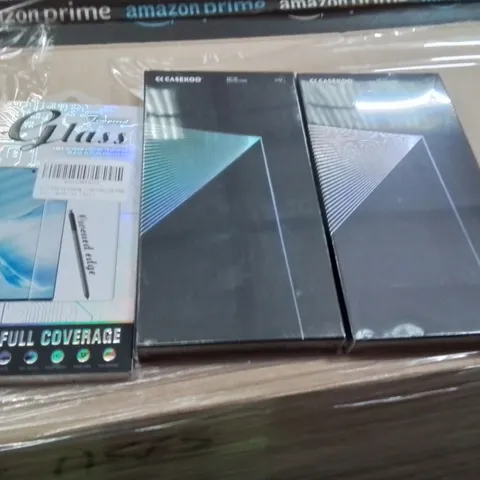 PALLET TO CONTAIN A LARGE QUANTITY OF PHONE CASES AND SCREEN PROTECTORS