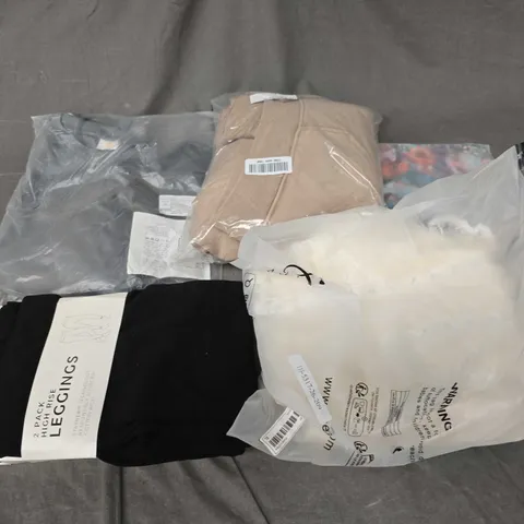 LARGE BOX OF APPROXIMATELY 20 ASSORTED CLOTHING ITEMS IN VARIOUS SIZES, STYLES AND COLOUR