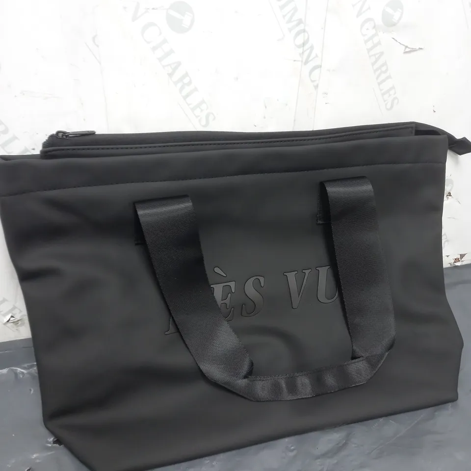 DES VU TRIPLE BLACK PREMIUM BAG