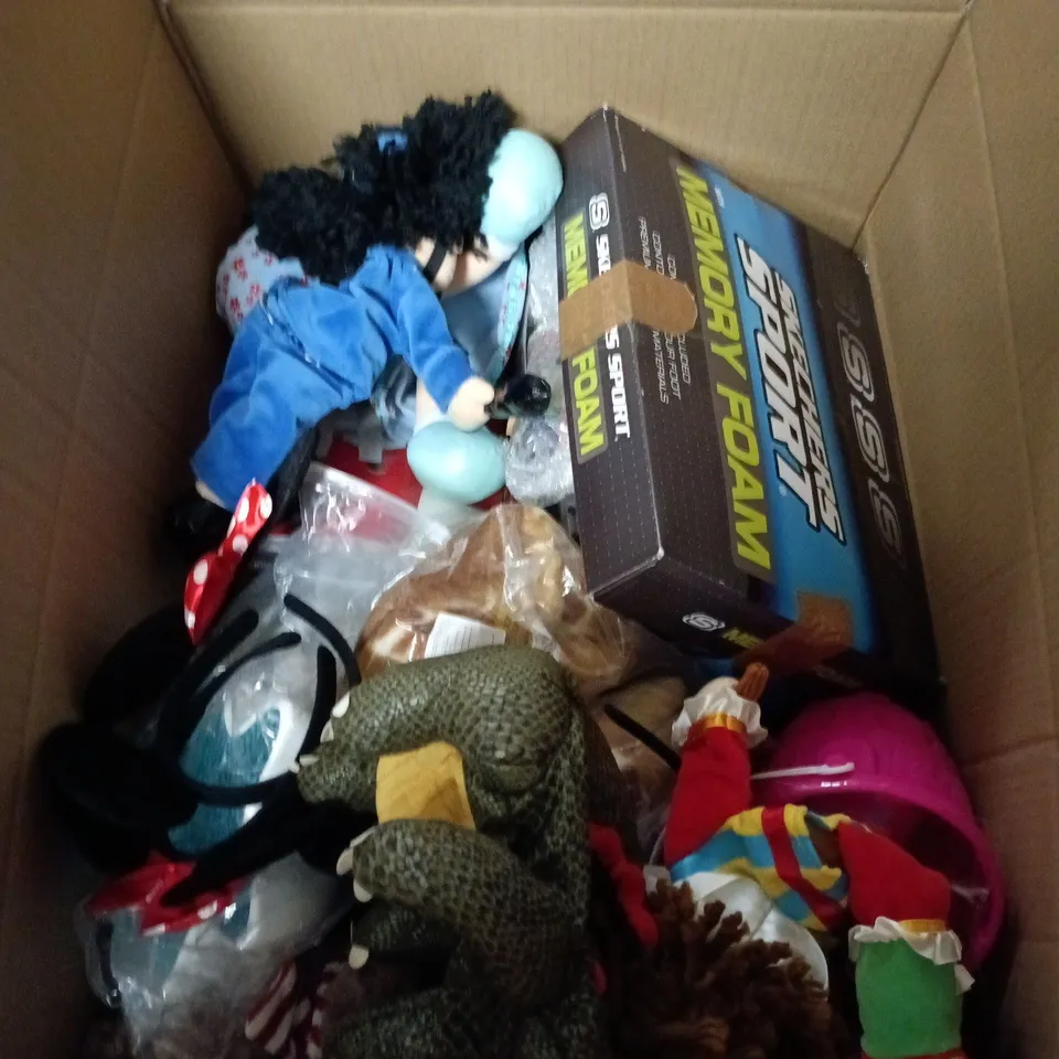 BOX OF APPROXIMATELY 20 ASSORTED TOYS INCLUDING SPLASH ABOUT FLOATBOARD AND GRANFIX MAKE YOUR OWN GLITTER WINDOW CLINGS 
