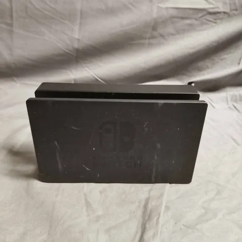 NINTENDO SWITCH BLACK USB DOCKING STATION / CHARGER WITH AC ADAPTER PORT – DUAL USB 