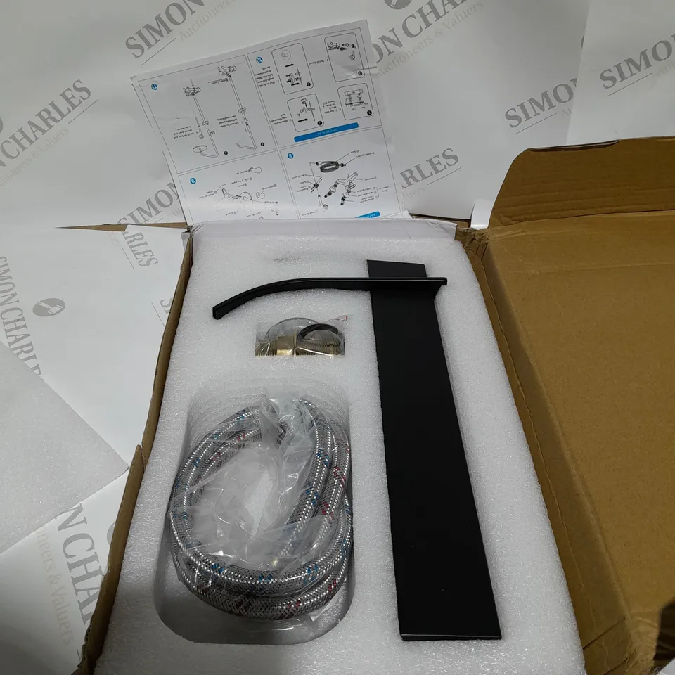 BLACK CHROME TAP WITH FITTINGS