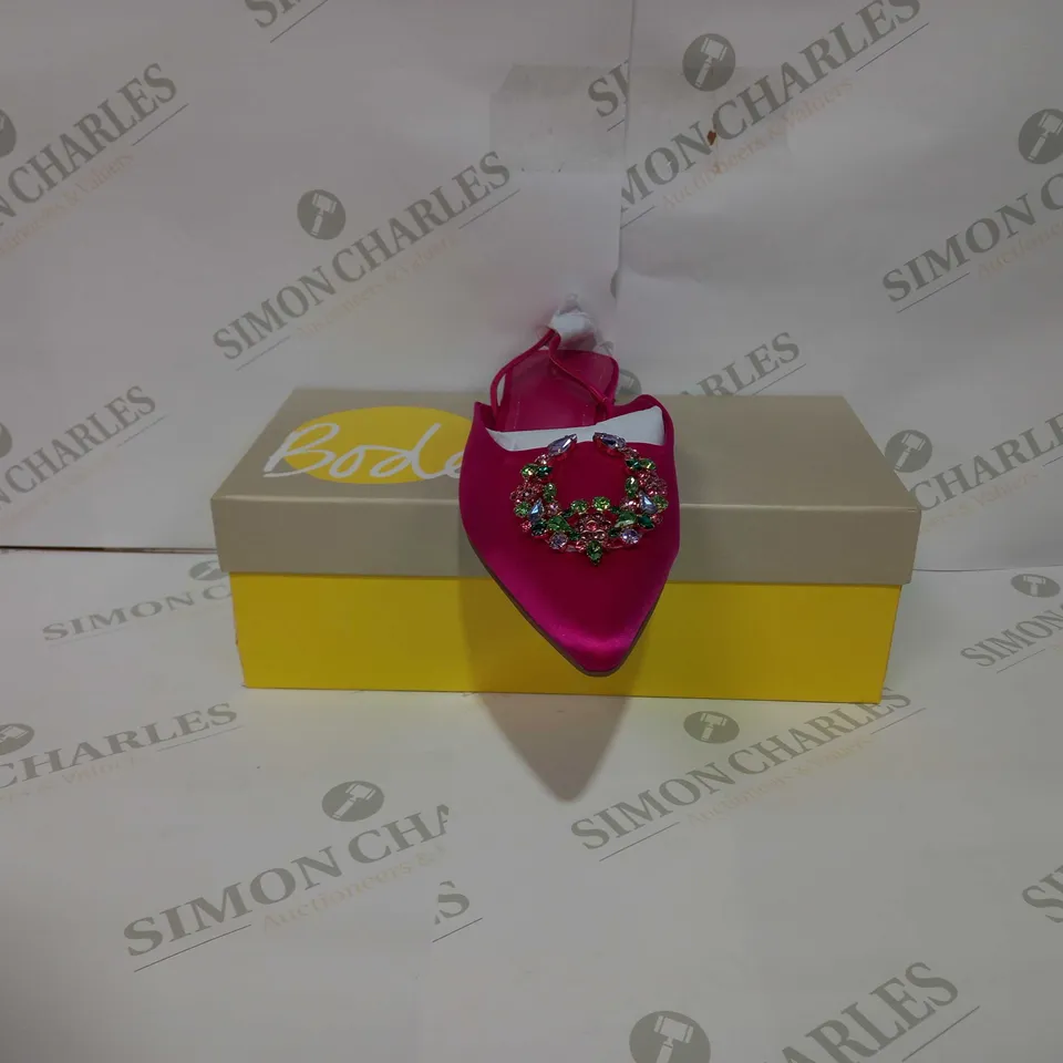 BODEN PINK SLIP ONS WOMENS - US 39