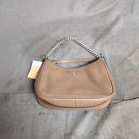 MICHAEL KORS JET SET CHARM LEATHER CROSSBODY BAG – DRIFTWOOD/TAN, CHAIN STRAP