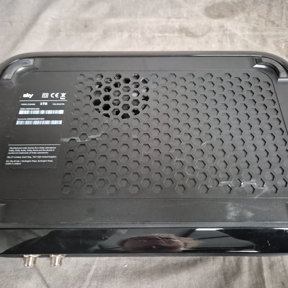 SKY HD SET-TOP BOX 2TB SATELLITE RECEIVER