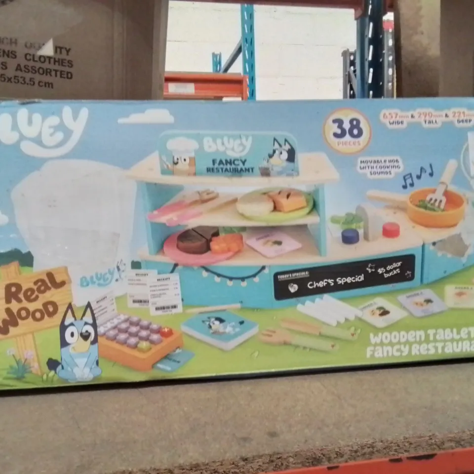 BOXED BLUEY FANCY RESTAURANT 