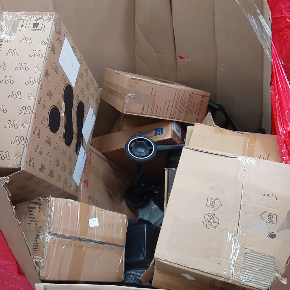 PALLET OF ASSORTED HOUSEHOLD ITEMS AND CONSUMER PRODUCTS TO INCLUDE; TURNTABLES, LEGO, HEATED PAD, GAMING CHAIR, CEILING FAN WITH LIGHT ETC 