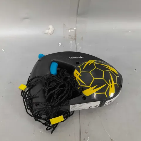 KICKMASTER CLOSE CONTROL FOOTBALL TRAINER
