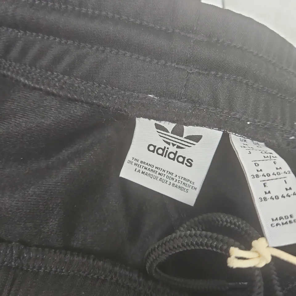 ADIDAS ADIBREAK TRACKPANTS IN BLACK - UK MEDIUM