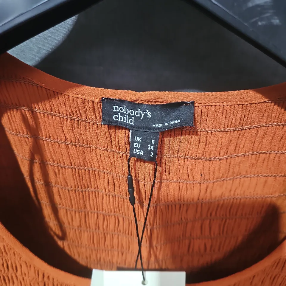 NOBODYS CHILD SORELLE SHIRRED MIDI DRESS IN RUST - UK 6