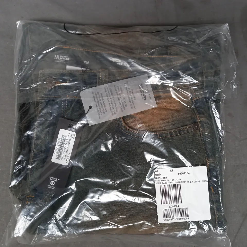 JADED SONIC BAGGY LEG JEANS WITH TURN UP HEM IN BUSTED WASH SIZE 30