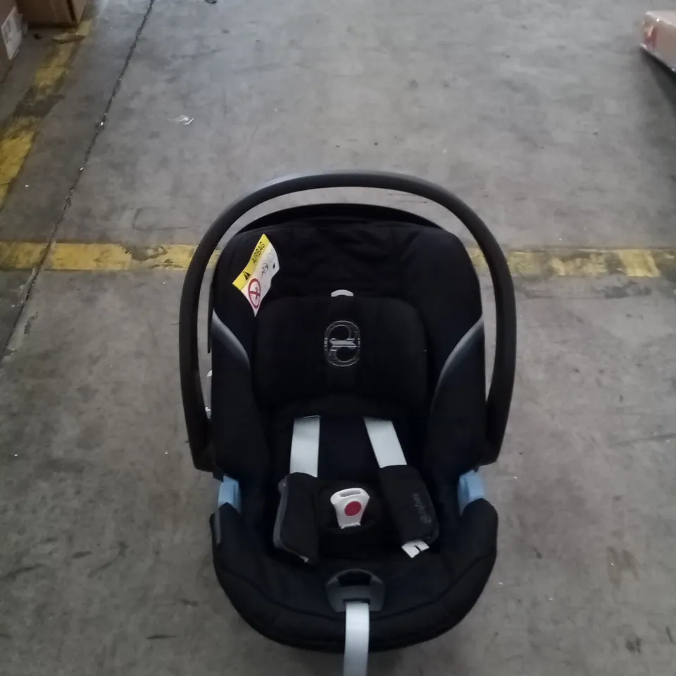 CYBEX INFANT CAR SEAT