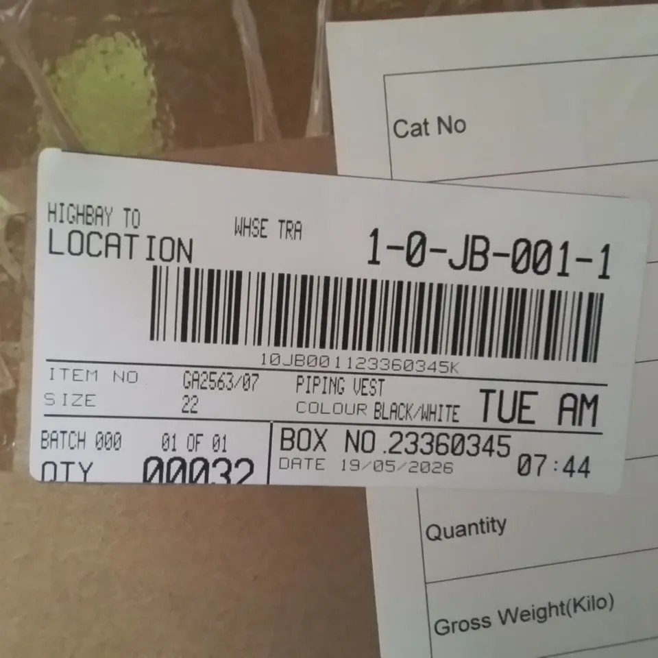 BOXED BRAND NEW APPROXIMATELY 32 SIMPLY BE PIPING VEST BLACK/WHITE SIZE 22