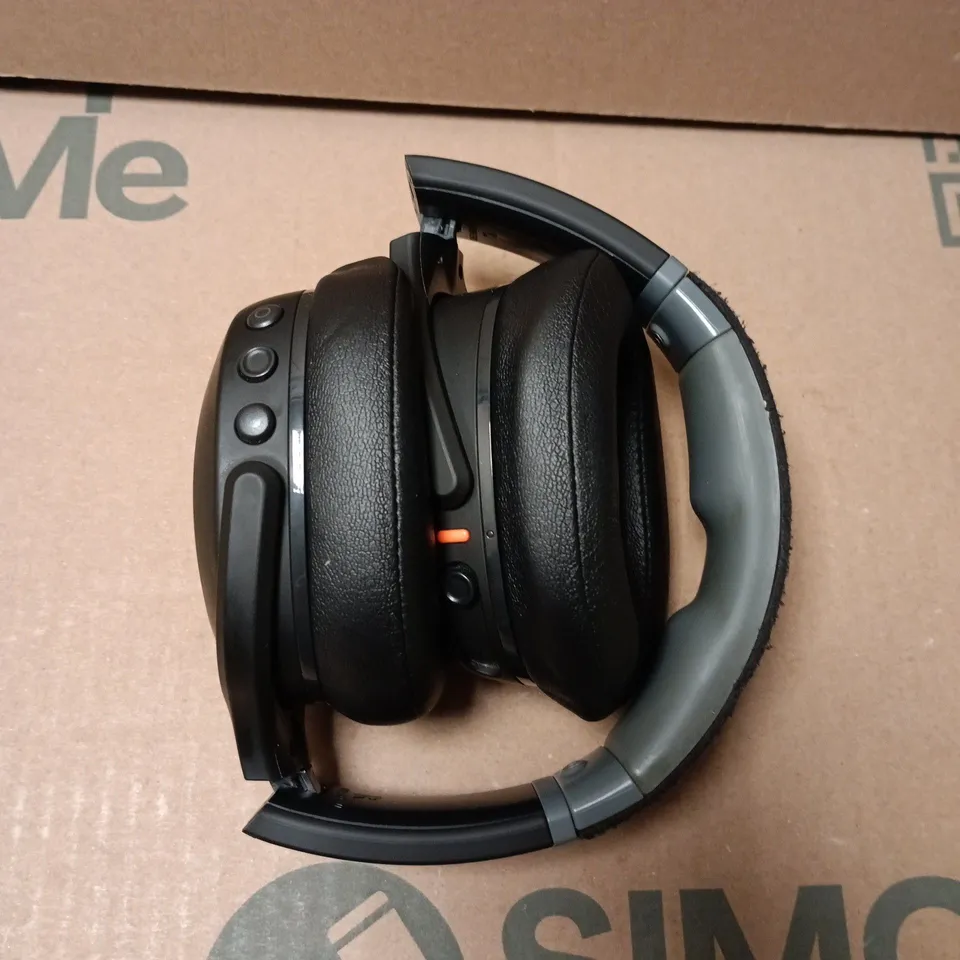 BOXED SKULLCANDY CRUSHER EVO HEADPHONES