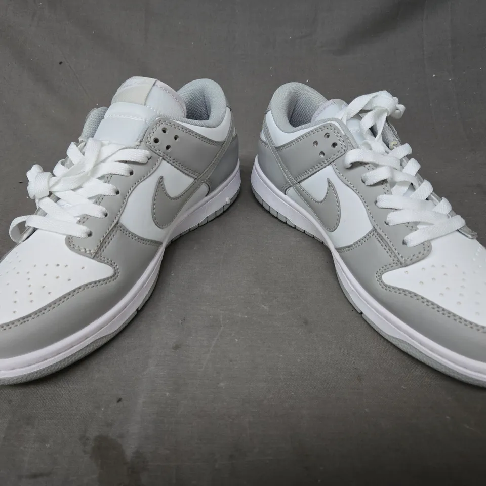 PAIR OF NIKE SHOES IN GREY/OFF WHITE UK SIZE 7.5