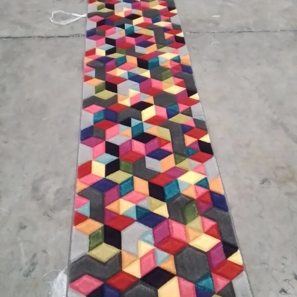 QUALITY DESIGNER AREA RUG - APPROXIMATELY 240X65CM