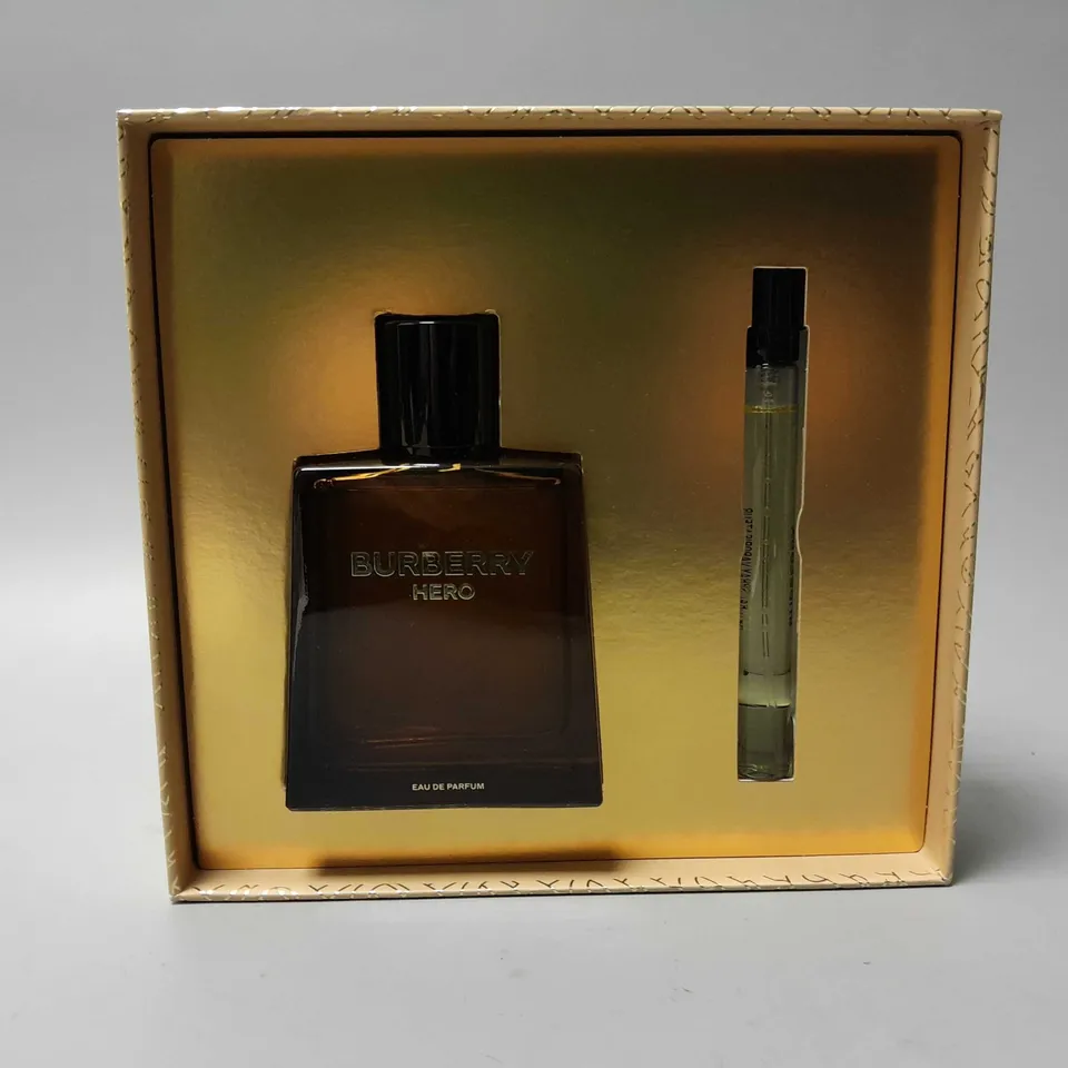 BOXED BURBERRY HERO SET
