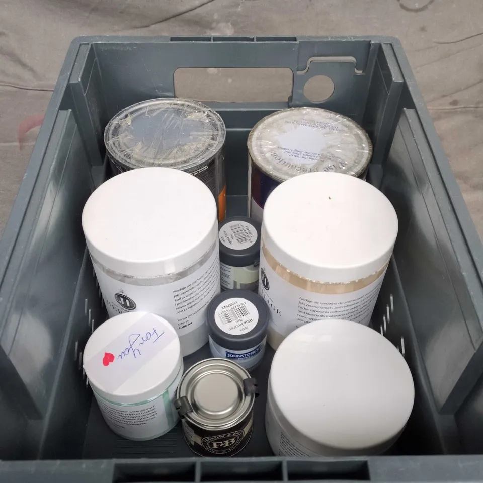 TOTE OF 8 ASSORTED PAINTS TOO INCLUDE JOLY THOMAS , SIKKENS , DULUX TRADE , ETC 