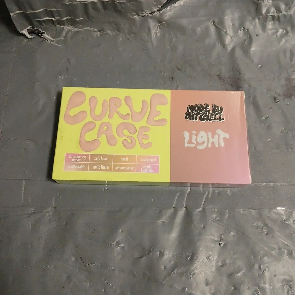 SEALED MADE BY MITCHELL CURVE CASES CREAM BLUSHER/BRONZER IN LIGHT