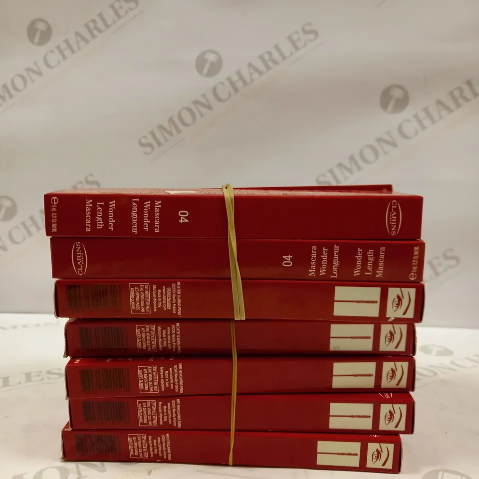 LOT OF APPROX 25 CLARINS PARIS WONDER LENGTH MASCARA