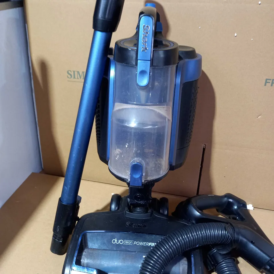 SHARK UPRIGHT VACUUM WITH TRUE PET & DUOCLEAN ICZ300UKT