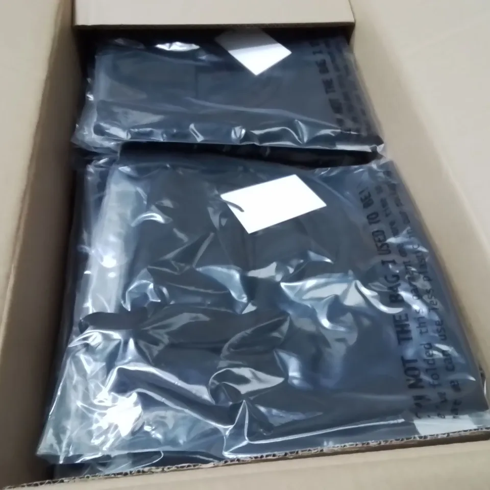 BOXED BRAND NEW APPROXIMATELY 32 SIMPLY BE PIPING VEST BLACK/WHITE SIZE 20