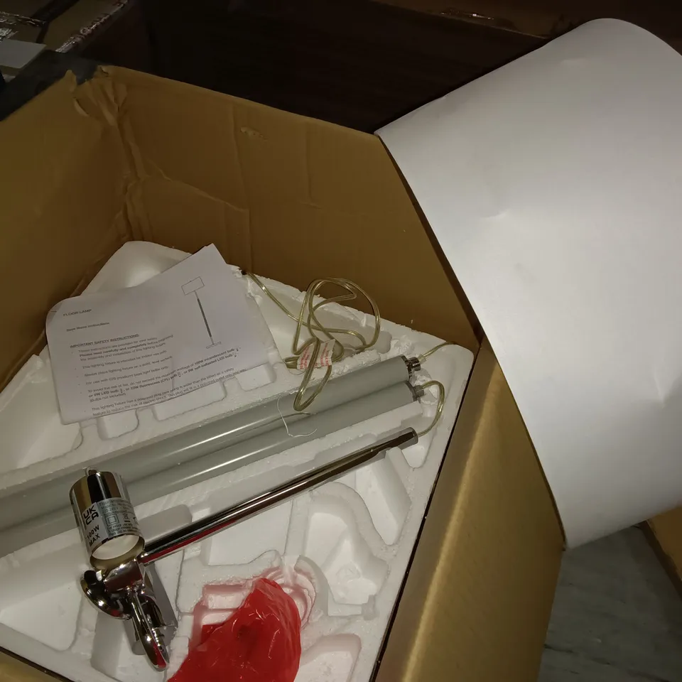 2-LAMP FLOOR LIGHT WITH SHADE