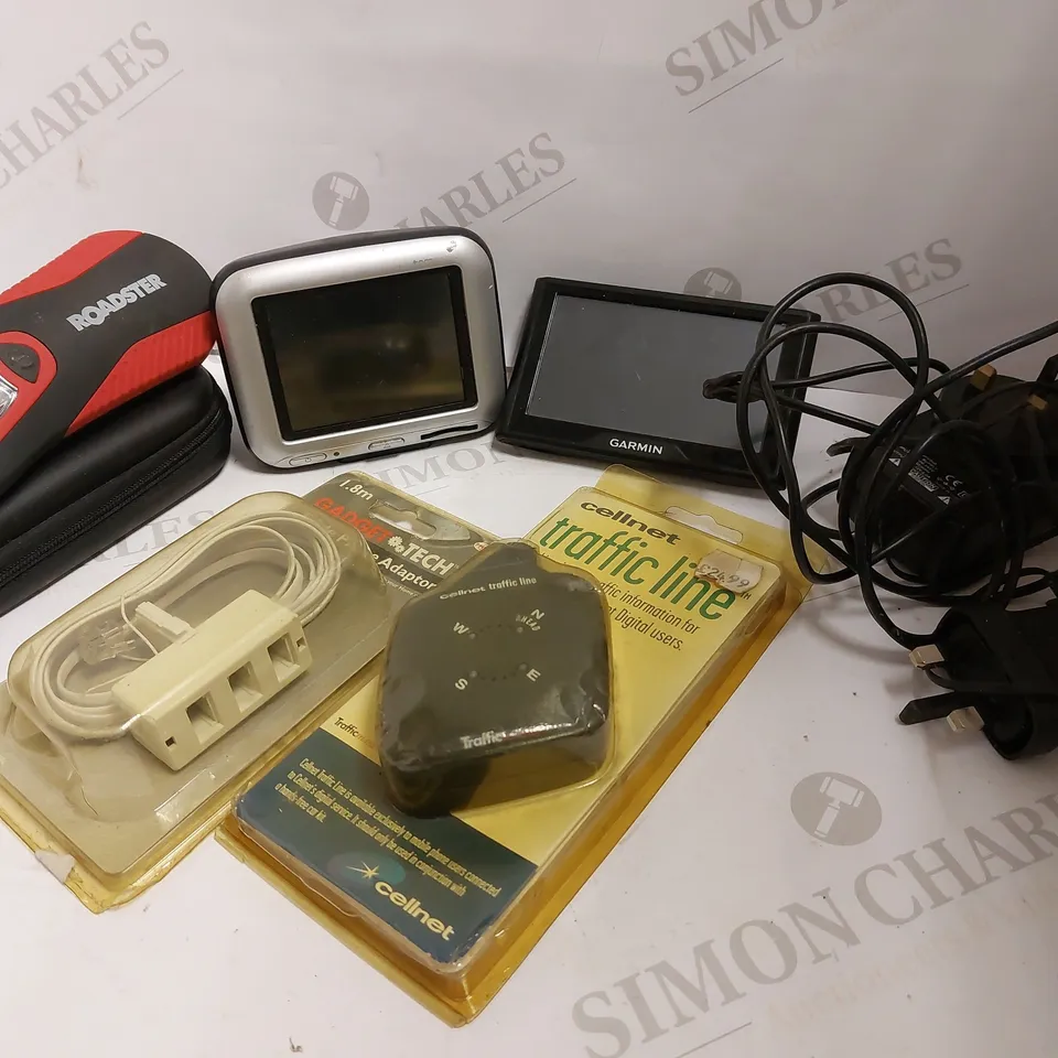 LOT OF 7 ITEMS INCLUDING GARMIN NAVIGATION, CELLNET TRAFFIC LINE, GADGET TRIPLE PHONE ADAPTER