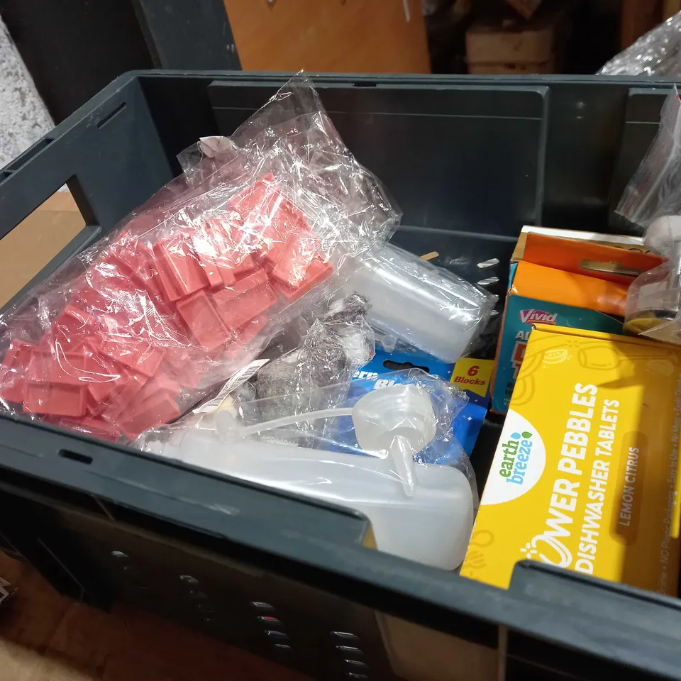 TOTE OF APPROXIMATLY 16 ASSORTED ITEMS TO INCLUDE A DISHWASHER TABLET SET. A STEROLIZED BOTTLE SET AND  GREAT BRITISH ADVENTURE MAP