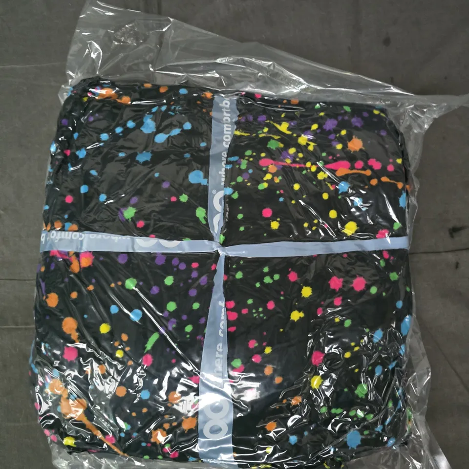SEALED OODIE OVERSIZED HOODED BLANKET - BLACK/PAINT SPLATTER