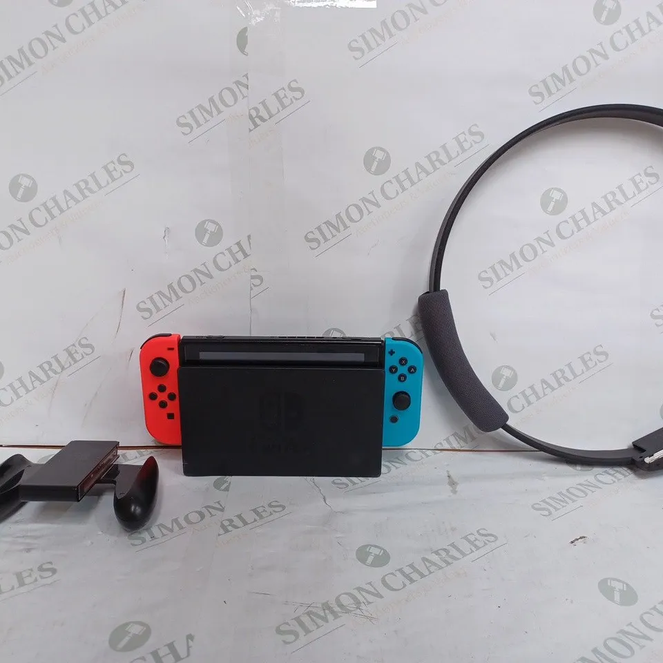NINTENDO SWITCH GAMING CONSOLE WITH NINTENDO CONTROLLER