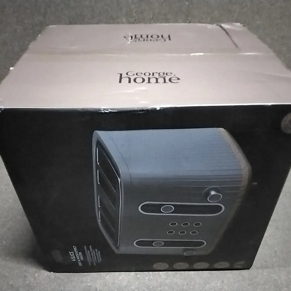 BOXED 4-SLICE GREY & WOOD EFFECT TOASTER