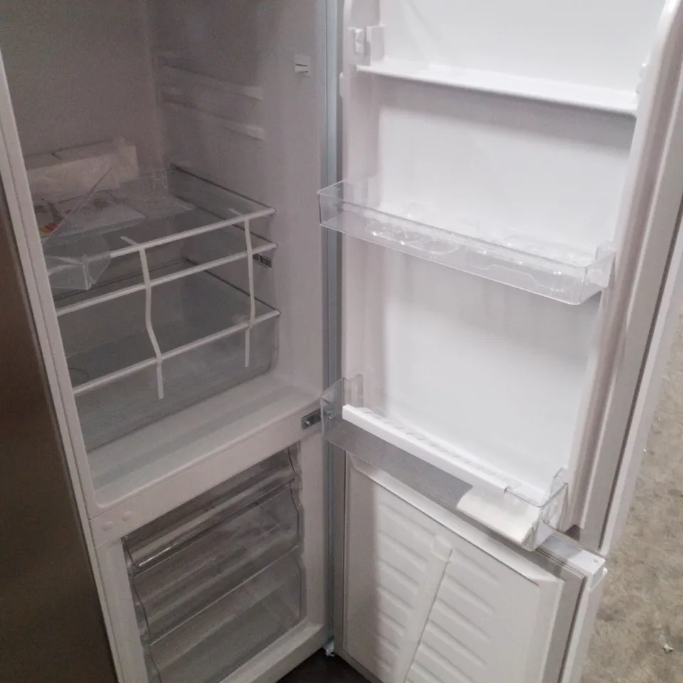 FRIDGEMASTER 50CM FREESTANDING 6040 FRIDGE FREEZER - UNPROCESSED RAW RETURN