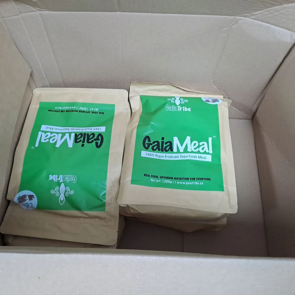 BOX OF APPROXIMATELY 5 PACKS OF GAIA MEAL 100% VEGAN DRINKABLE SUPERFOODS MEAL - DARK COCOA - 1200G