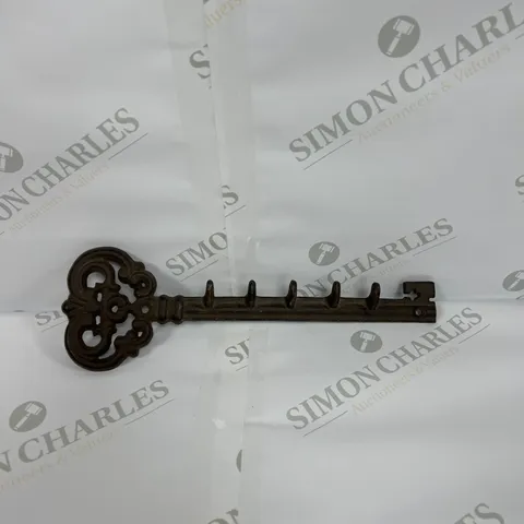 METAL KEY HOLDER