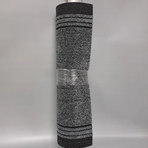 BLACK/GREY HOUSE RUG