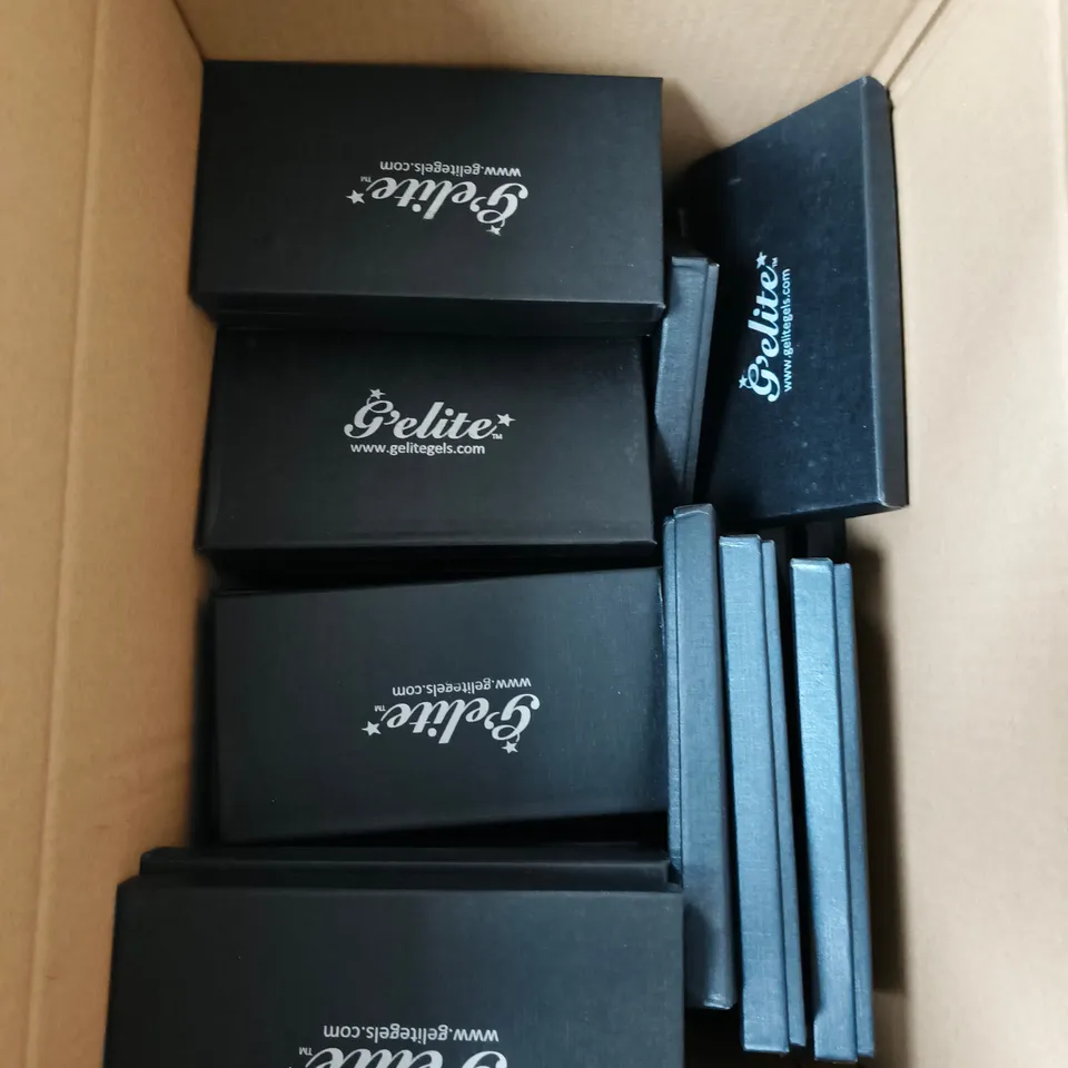 APPROXIMATELY 40 GEILITE GEL NAIL BRUSH SETS 