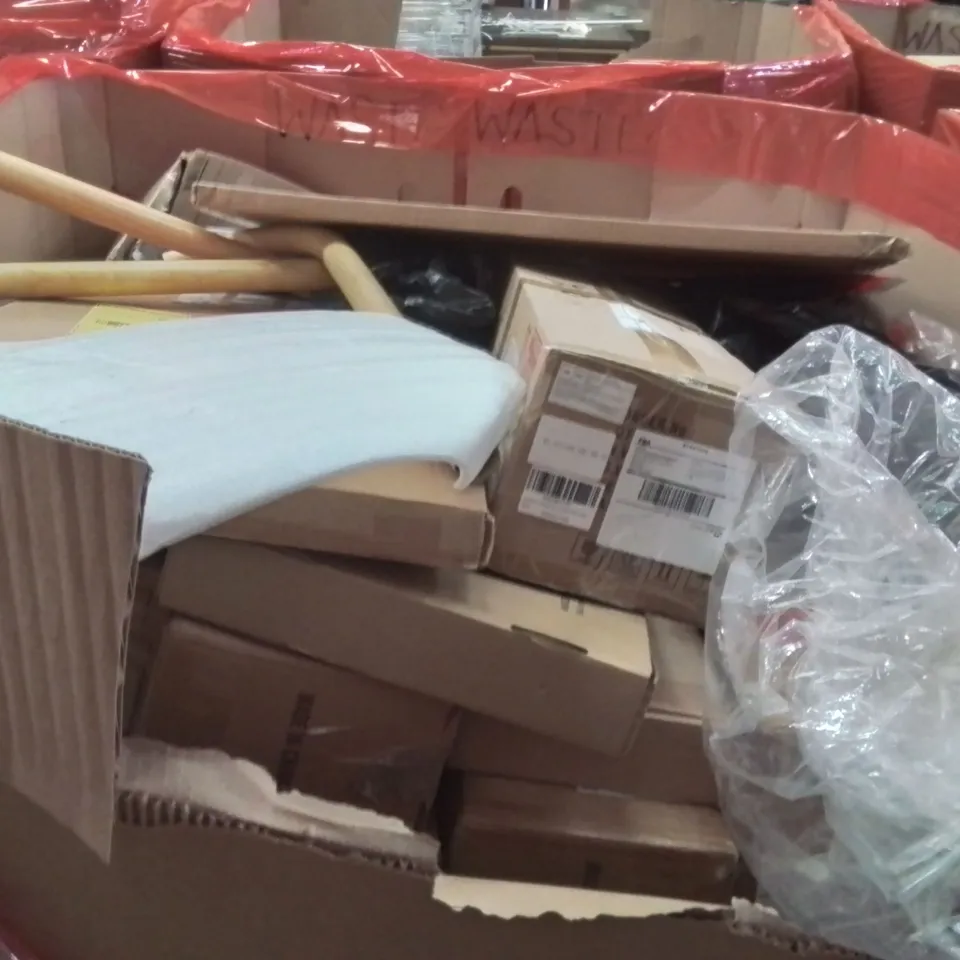 PALLET OF ASSORTED HOUSEHOLD GOODS AND PRODUCTS TO INCLUDE;MESSAGE BOARD,CEILING LIGHT,CAPTAIN AMERICA SHIELD