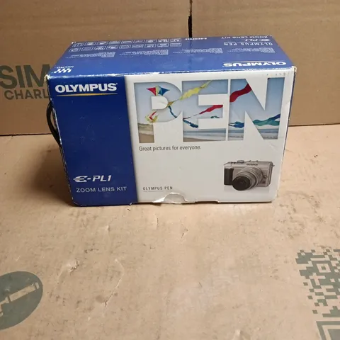 OLYMPUS E PL1 ZOOM LENS KIT OLYMPUS PEN NEW GENERATION SYSTEM CAMERAS BOXED WITH ACCESSORIES