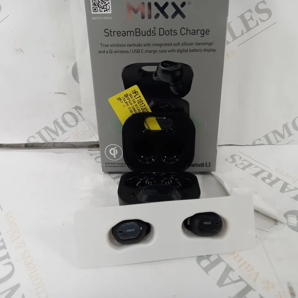BOXED MIXX STREAMBUDS DOTS IN BLACK