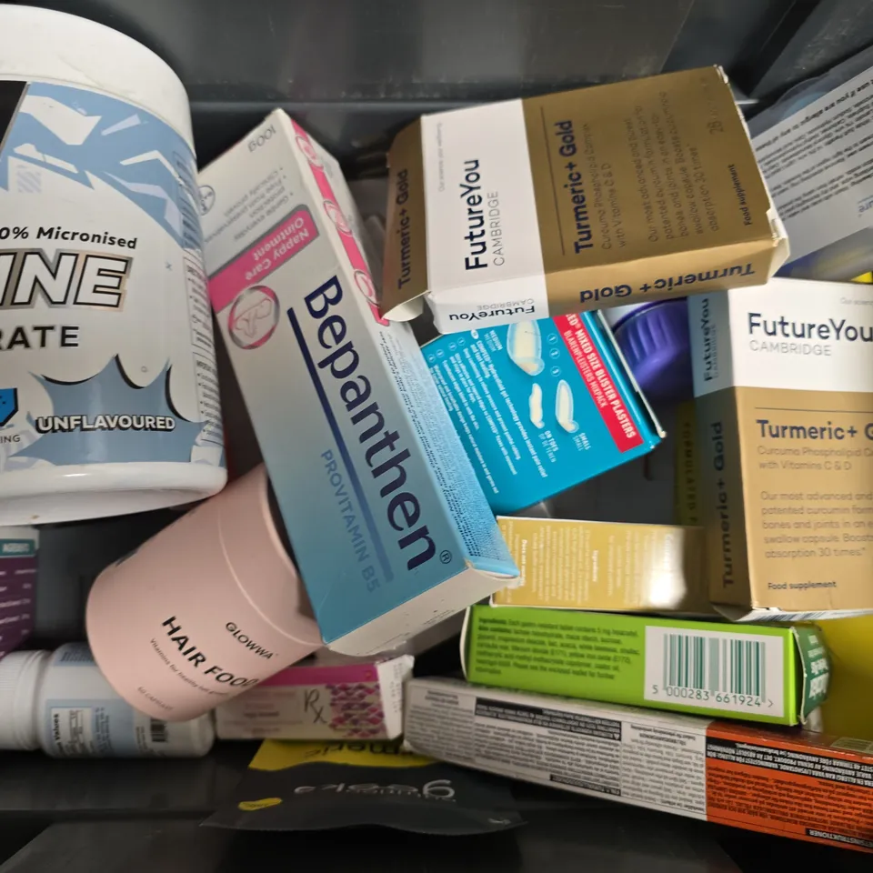 APPROXIMATELY 15 ASSORTED VITAMIN/HEALTH AID PRODUCTS TO INCLUDE HTN CREATINE MONOYDRATE, GLOWWA HAIR FOOD, WILLPOWERS SPICE , ETC - COLLECTION ONLY