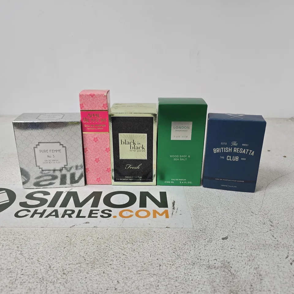 TOTE OF APPROXIMATELY 15 ASSORTED FRAGRANCES TO INCLUDE BRITISH REGATTA CLUB, LONDON FRAGRANCES, BLACK IS BACK, APPLE BLOSSOM, PURE FEMME NO 3 ETC