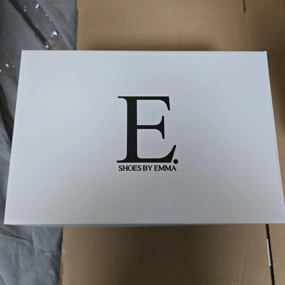 SHOES BY EMMA - MELROSE TAN SUEDE BOOTS, UK SIZE 6