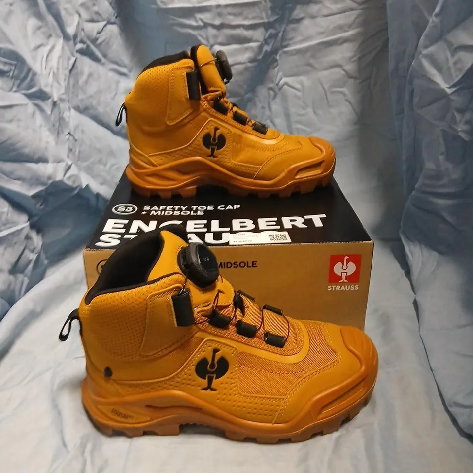 STRAUSS E.S. KASTRA II MID SAFETY BOOTS – UK 6.5 (EU 40)