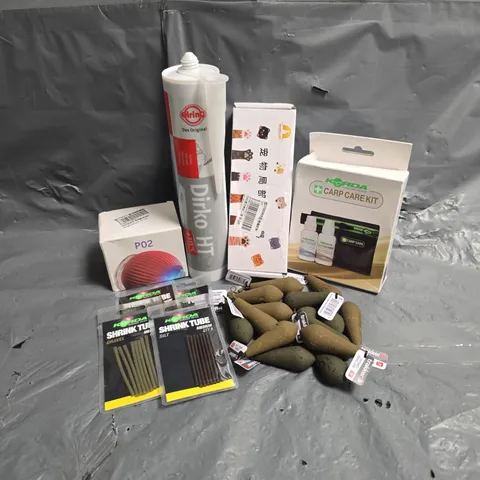 APPROXIMATELY 12 ASSORTED HOUSEHOLD ITEMS TO INCLUDE - TRAKKER DISTANCE SWIVEL HEADS - KORDA CARP CARE KIT - KORDA SHRINK TUBE - ETC