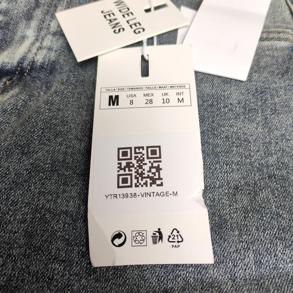 KATCH ME WIDE LEG LEANS MEDIUM WITH TAGS