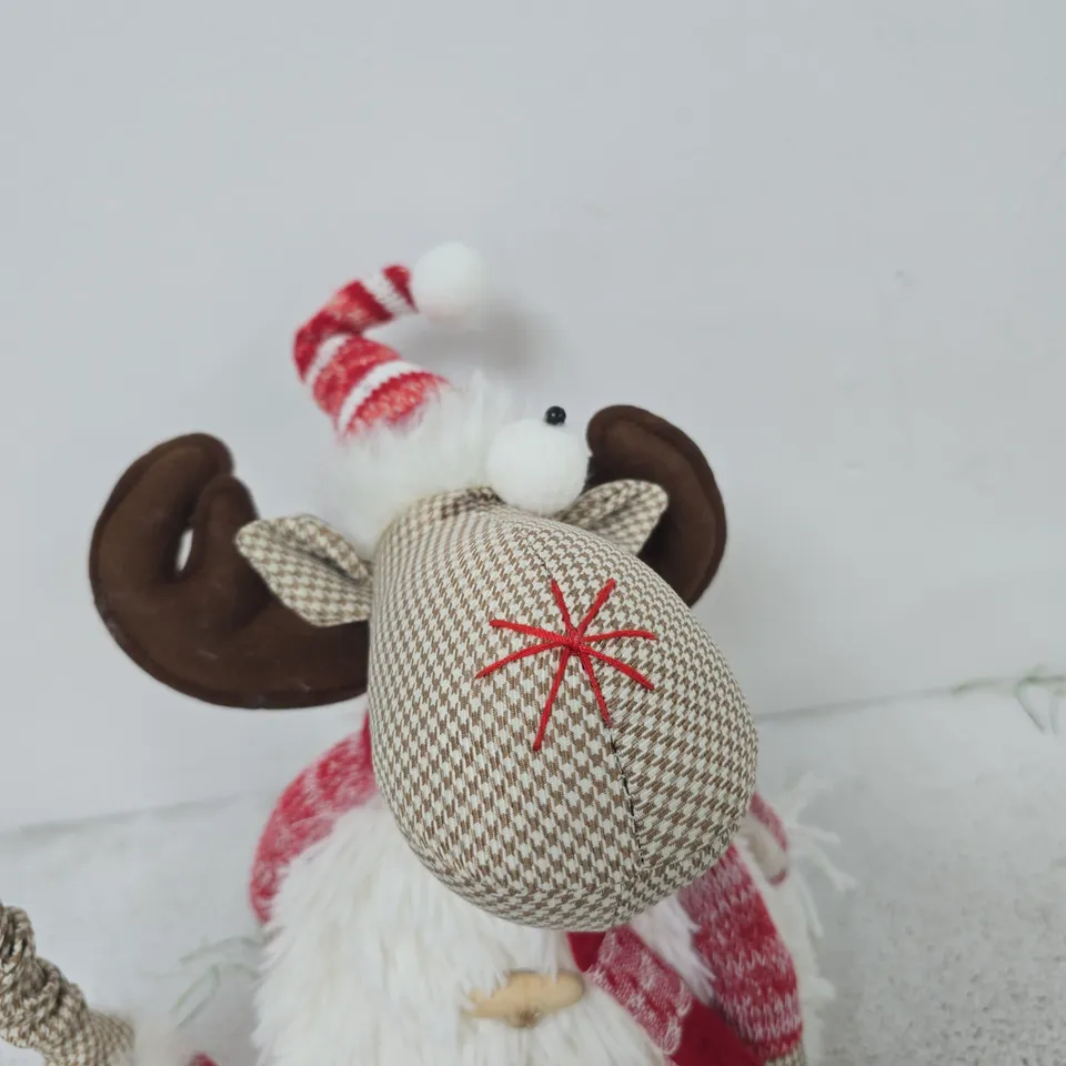 FESTIVE REINDEER PLUSH TOY (EYE MISSING)